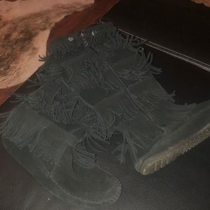 Tall Black Minnetonka